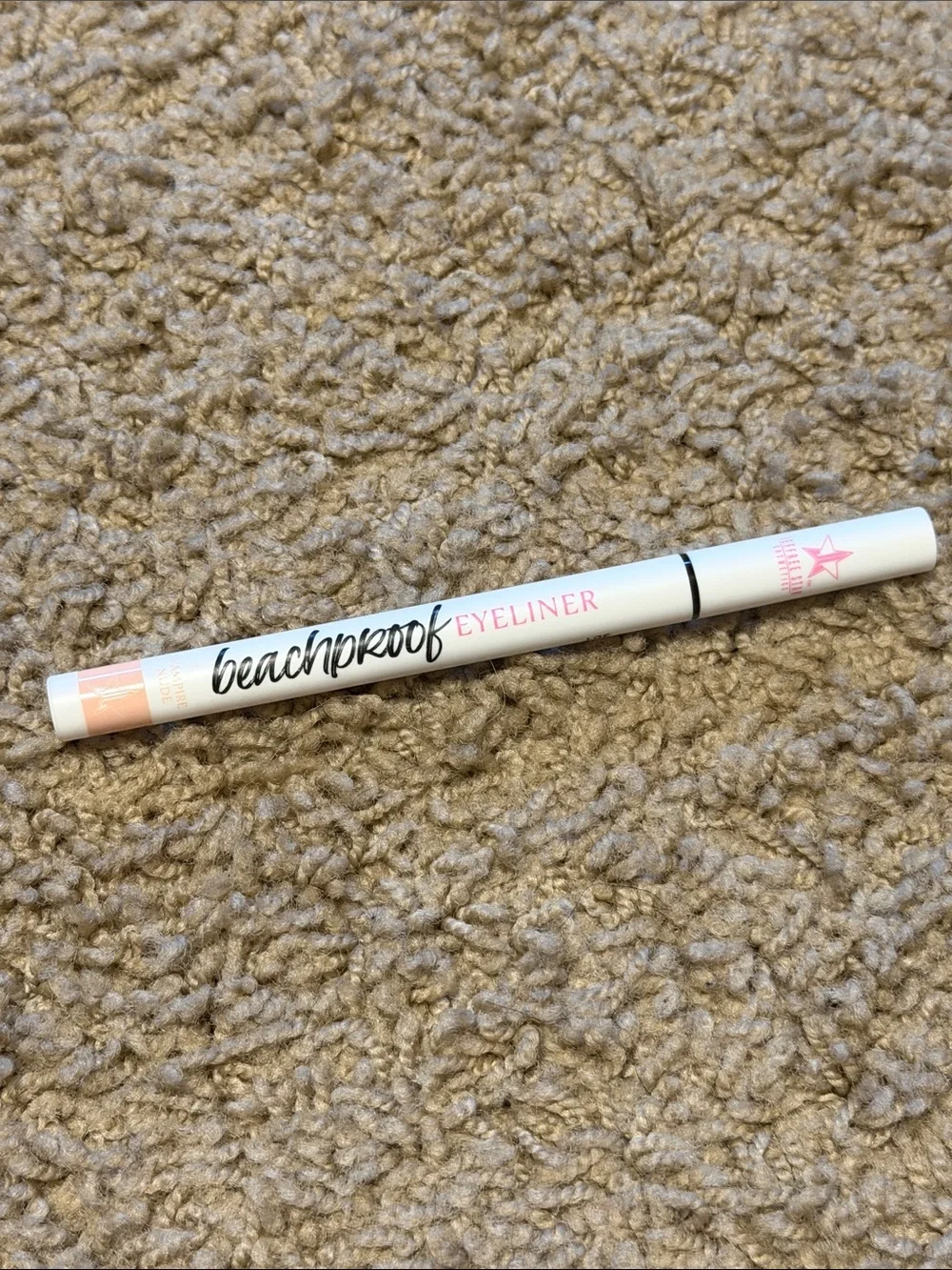 Jeffree Star Beachproof eyeliner in Vampire Nide